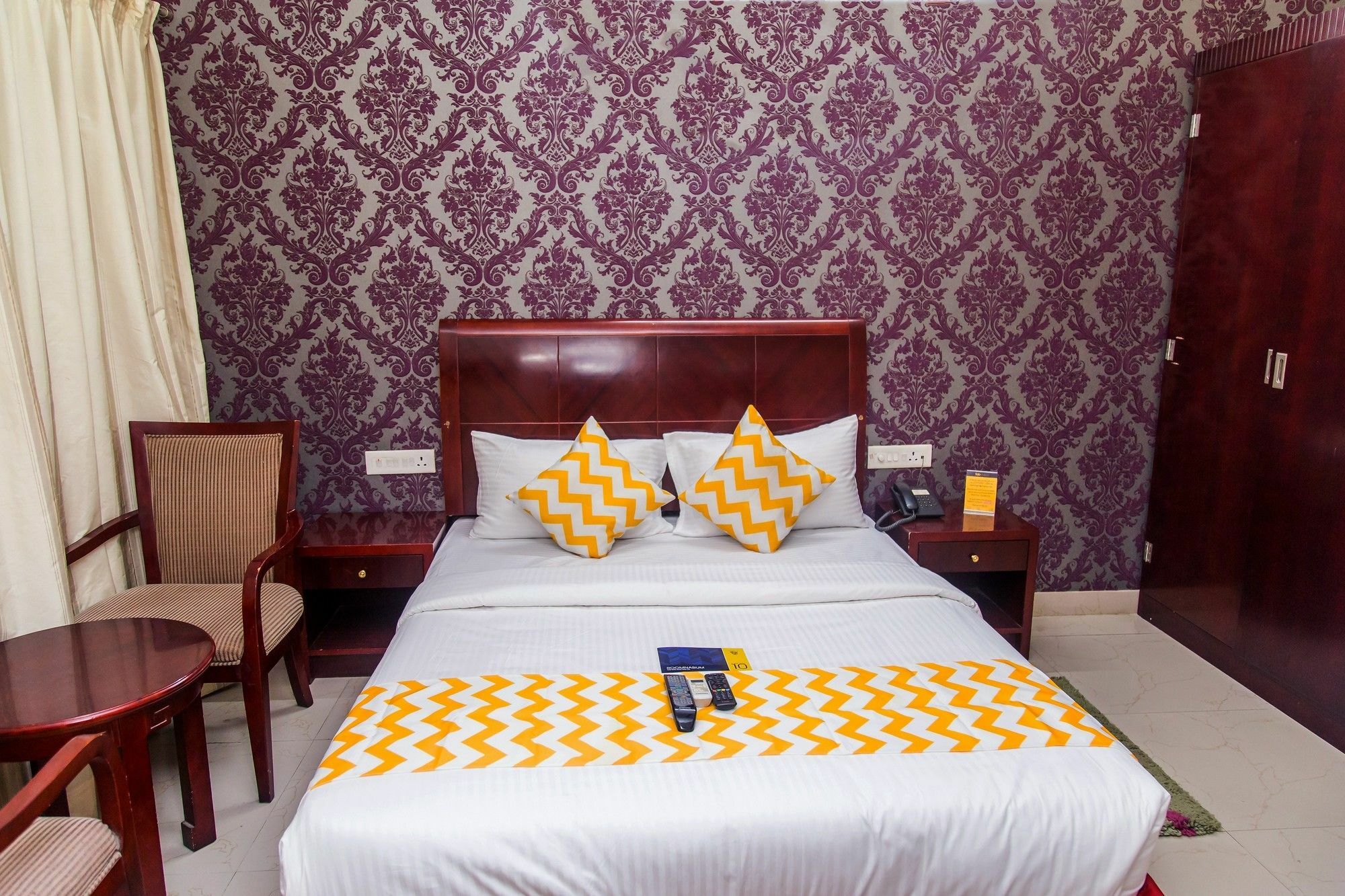 Fabexpress Oriental Suites III - Btm Mico Layout Бангалор Екстериор снимка